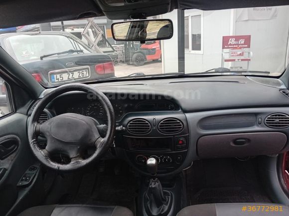 MEGANE 2.0 RXE TEMİZ BAKIMLI TAKASA AÇIK