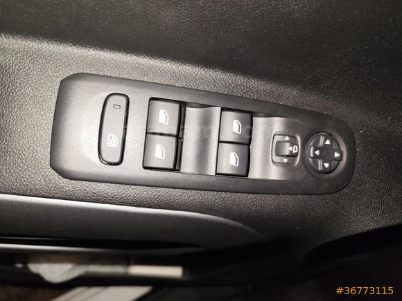 Sahibinden Fiat Doblo Combi 1.5 BlueHDi Easy 2024 Model
