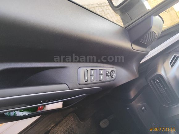 Sahibinden Fiat Doblo Combi 1.5 BlueHDi Easy 2024 Model