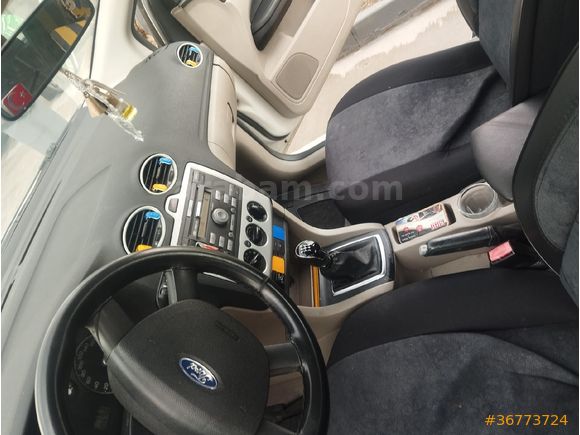 Sahibinden Ford Focus 1.6 Trend 2006 Model