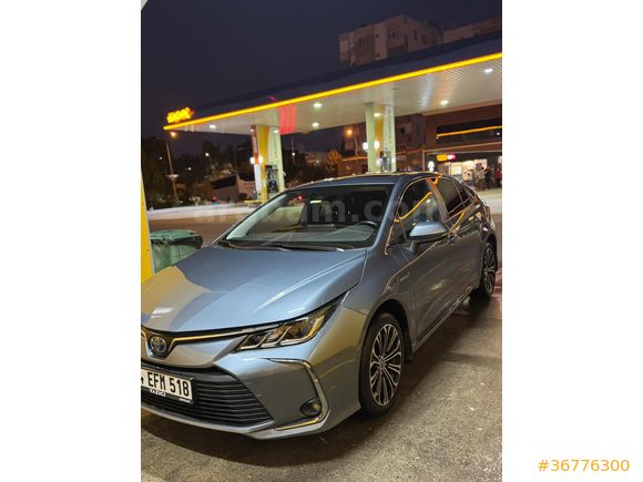 Sahibinden Toyota Corolla 1.8 Hybrid Flame X-Pack 2021 Model