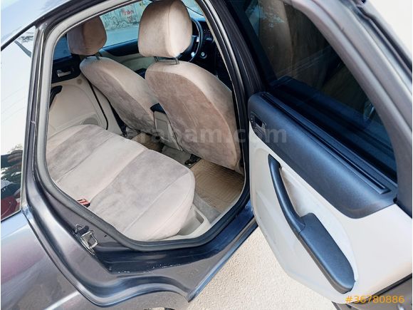 Sahibinden Ford Focus 1.6 Ghia 2006 Model