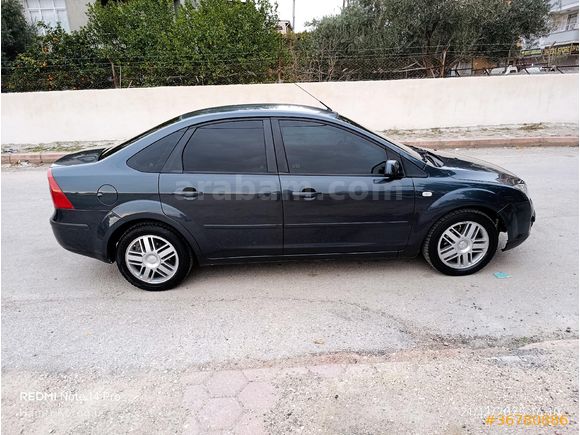 Sahibinden Ford Focus 1.6 Ghia 2006 Model