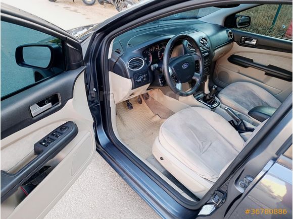 Sahibinden Ford Focus 1.6 Ghia 2006 Model