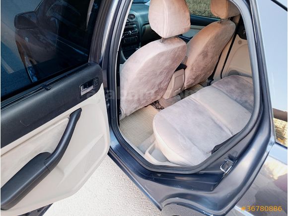 Sahibinden Ford Focus 1.6 Ghia 2006 Model