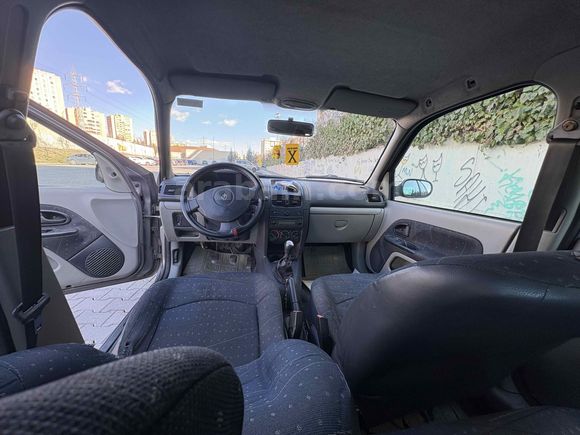Sahibinden Renault Clio 1.2 Authentique 2003 Model  249xxx km Gri