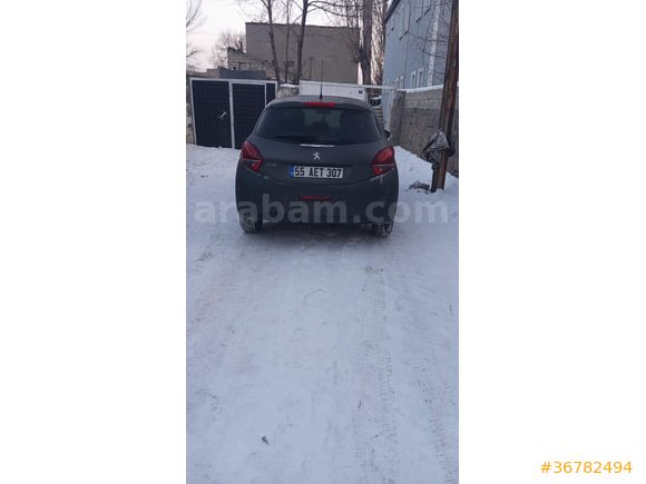 Sahibinden Peugeot 208 Allure CAM TAVAN 1.2 Puretech  2015 Model