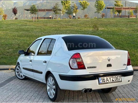 Sahibinden Renault Clio 1.4 Dynamique 2004 Model