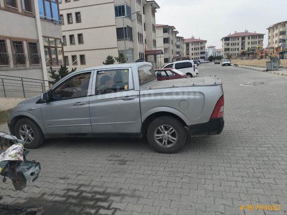 Sahibinden Ssangyong Actyon Sports 2.0 SXDI 4x2 2010 Model  174.500 km Gri