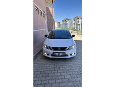 Sahibinden Honda Civic 1.6 i-VTEC ECO Elegance 2015 Model  190.000 km Beyaz