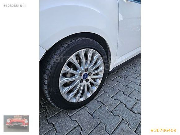 TAN MOTORS dan CAM TAVANLI TİTANYUM EN DOLU PAKET