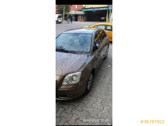 Sahibinden Toyota Avensis 2.0 Comfort 2003 Model