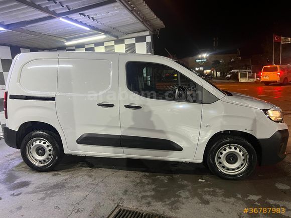 Sahibinden Opel Combo 1.5 CDTI Edition 2024 Model