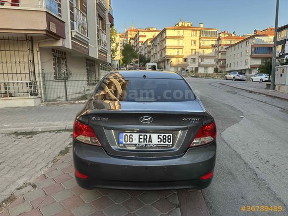 Sahibinden Hyundai Accent Blue 1.4 CVVT Mode Plus 2012 Model 143 binde (değişensiz)