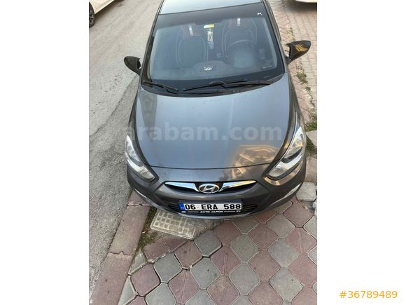 Sahibinden Hyundai Accent Blue 1.4 CVVT Mode Plus 2012 Model 143 binde (değişensiz)