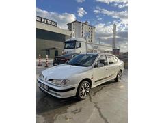 Sahibinden Renault Megane 1.6 RNA 1999 Model  235.000 km Beyaz