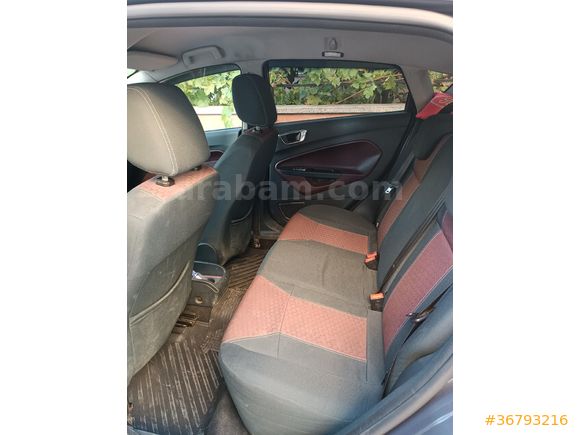 Sahibinden Ford Fiesta 1.4 Titanium X 2011 Model