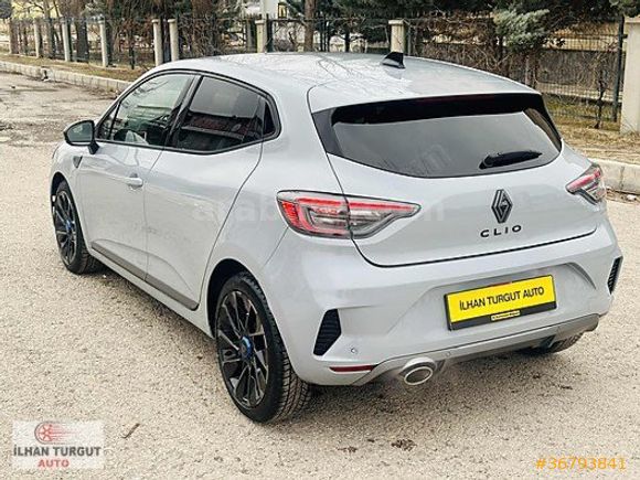 İLHAN TURGUT AUTO'DAN 2024 CLİO TECHNO ESPRİT ALPİNE