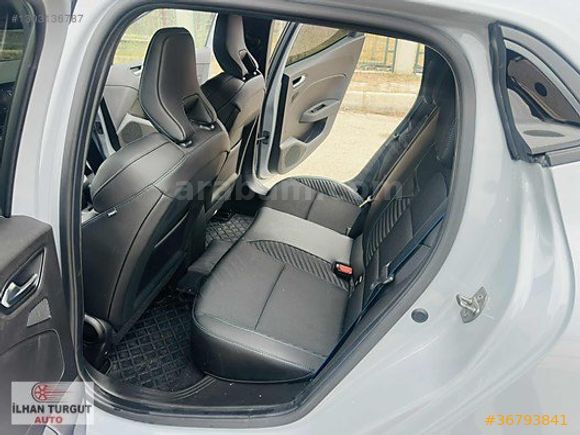 İLHAN TURGUT AUTO'DAN 2024 CLİO TECHNO ESPRİT ALPİNE