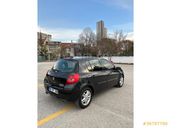 Sahibinden Renault Clio 1.5 dCi Authentique 2006 Model  212.000 km Siyah