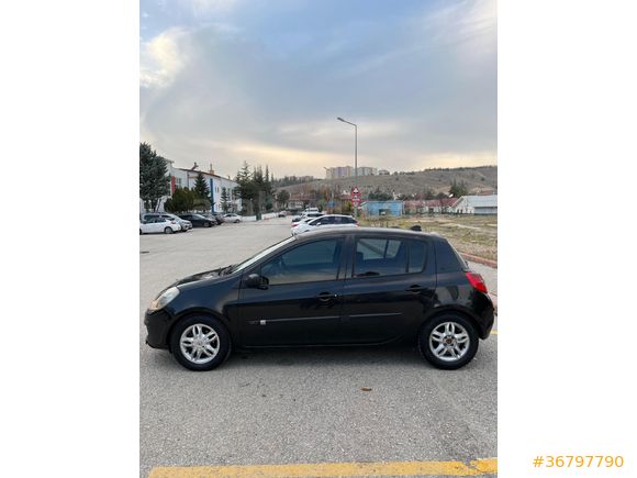 Sahibinden Renault Clio 1.5 dCi Authentique 2006 Model  212.000 km Siyah