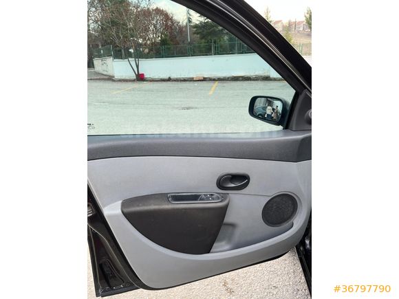 Sahibinden Renault Clio 1.5 dCi Authentique 2006 Model  212.000 km Siyah