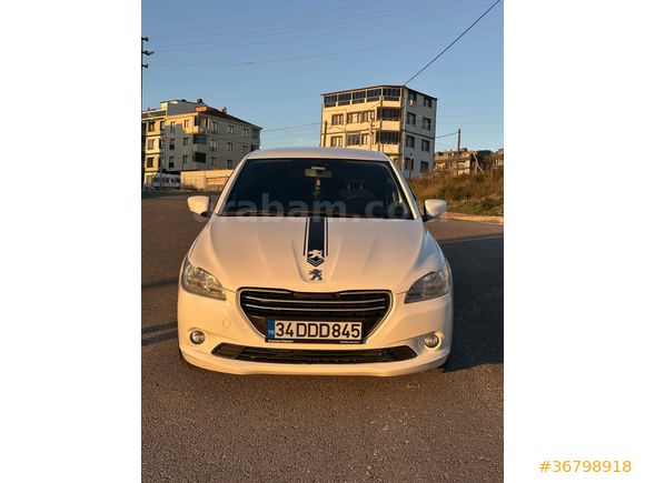 Temiz aile aracı 301 dolu paket geri görüşlu