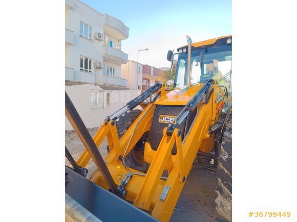 JCB 4CX PRO DUALDRİVE 2025 ÇIKIŞLI 1900 SAATSahibinden JCB