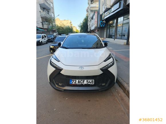 Sahibinden Toyota C-HR 1.8 Hybrid Passion 2024 Model