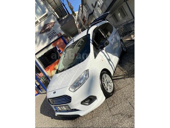 2018 FORD TOURNEO COURİOR TİTANYUM PLUS 1.5 DİZEL OTOMOBİL RUHSATLI/BAKIMLI