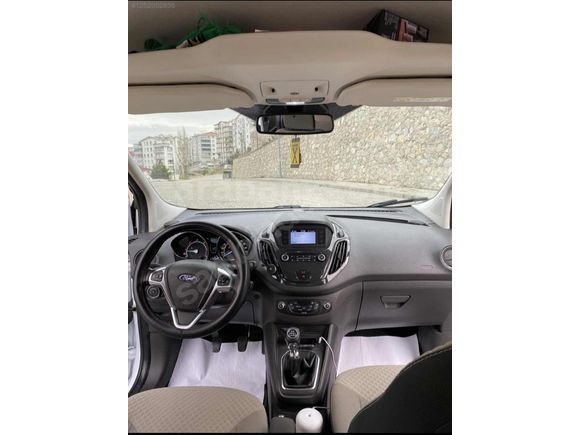 2018 FORD TOURNEO COURİOR TİTANYUM PLUS 1.5 DİZEL OTOMOBİL RUHSATLI/BAKIMLI