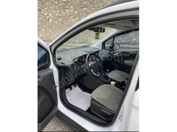 2018 FORD TOURNEO COURİOR TİTANYUM PLUS 1.5 DİZEL OTOMOBİL RUHSATLI/BAKIMLI