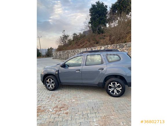 ACİL Dacia Duster 2023 çıkışlı  