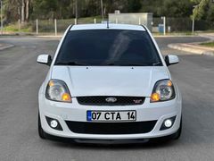 Sahibinden Ford Fiesta 1.4 TDCi Comfort 2007 Model  199.000 km Beyaz