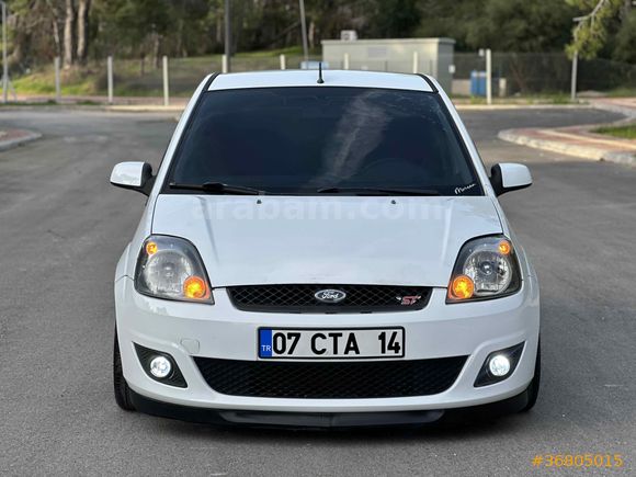 Sahibinden Ford Fiesta 1.4 TDCi Comfort 2007 Model  199.000 km Beyaz