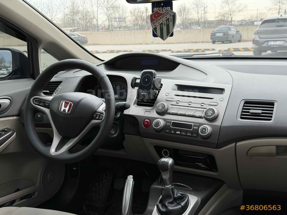 Sahibinden Honda Civic 1.6 i-VTEC Elegance 2011 Model Bursa