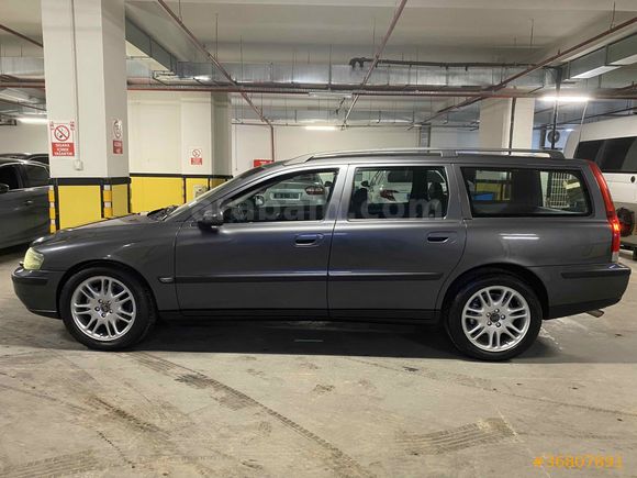 Sahibinden Volvo V70 2.4 D5 2004 Model 