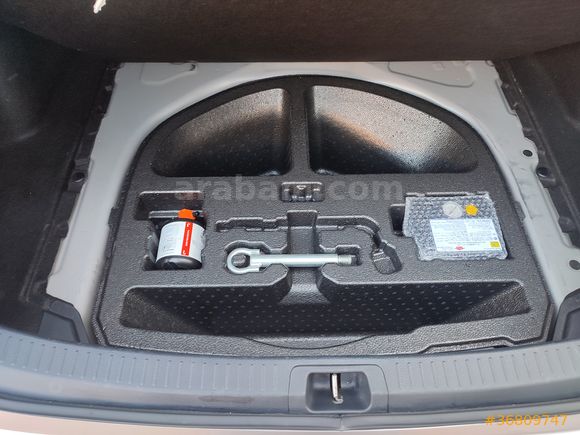 Sahibinden Toyota Corolla 1.8 Hybrid Flame 2020 Model 