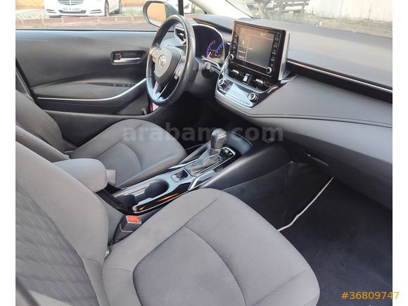 Sahibinden Toyota Corolla 1.8 Hybrid Flame 2020 Model 