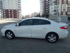 SADECE 185.000 kilometrede 6yıldır memmuniyetle kullandığım  Fluence 1.5 dCi Touch 2015