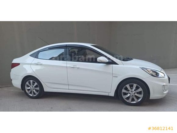 108473 km de,2012 model Hyundai Accent Blue 1.6 CRDI Prime full
