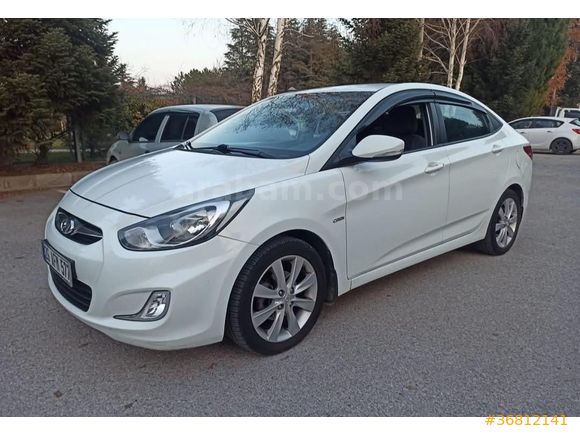 108473 km de,2012 model Hyundai Accent Blue 1.6 CRDI Prime full