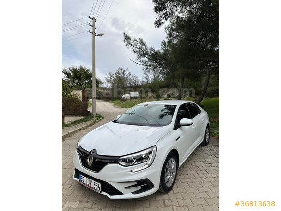 Sahibinden Renault Megane 1.3 TCe Joy Comfort 2022 Model
