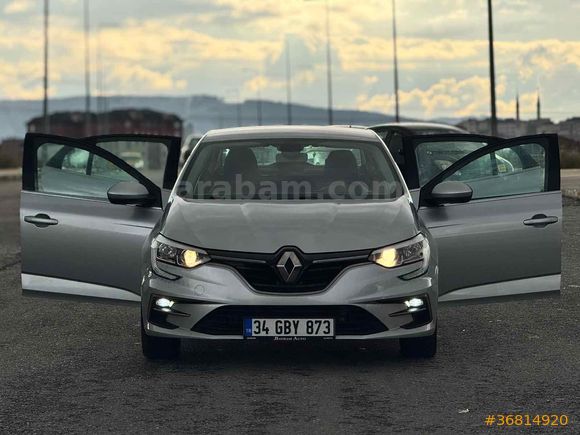 Sahibinden Renault Megane 1.5 Blue DCI Touch 2022 Model 
