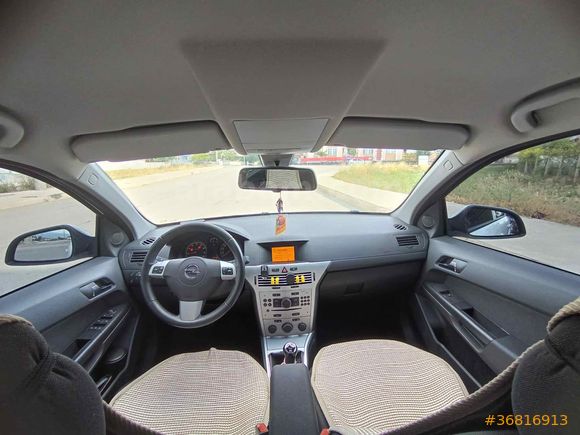 Memurdan Opel Astra 1.6 Essentia Konfor 2013 Model 