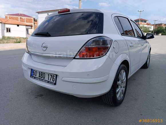 Memurdan Opel Astra 1.6 Essentia Konfor 2013 Model 