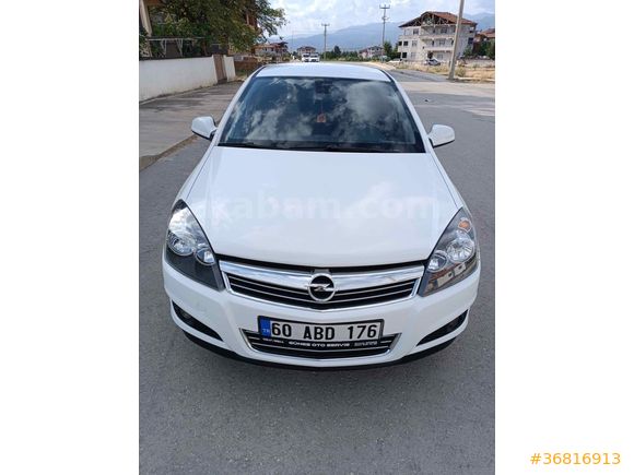 Memurdan Opel Astra 1.6 Essentia Konfor 2013 Model 