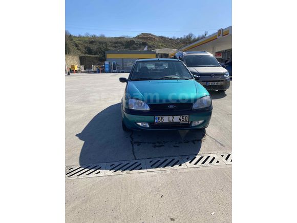 Sahibinden Ford Fiesta 1.25 Flair 2000 Model 