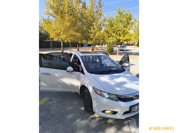 Sahibinden Honda Civic 1.6 i-VTEC ECO Elegance 2012 Model
