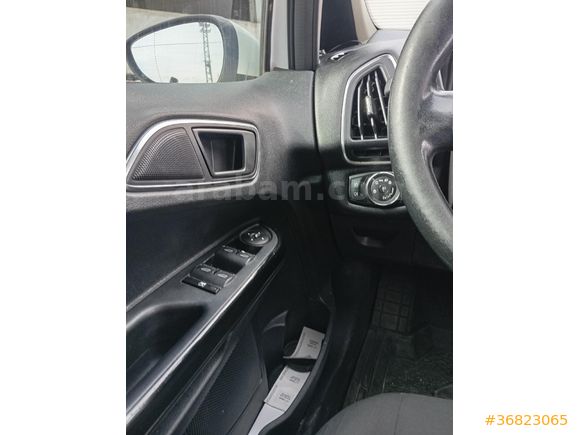 Sahibinden Ford B-Max 1.6 Titanium 2013 Model